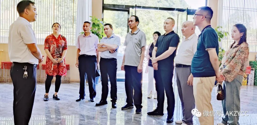 安康市紫阳商会监事长黄绪余带队走访会员企业